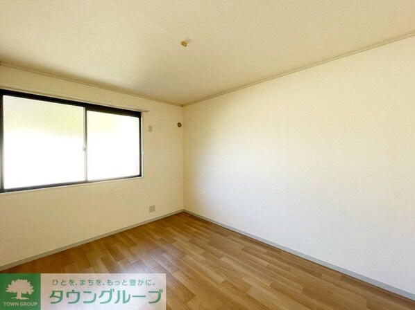 ハウゼ・ユートピアBの物件内観写真